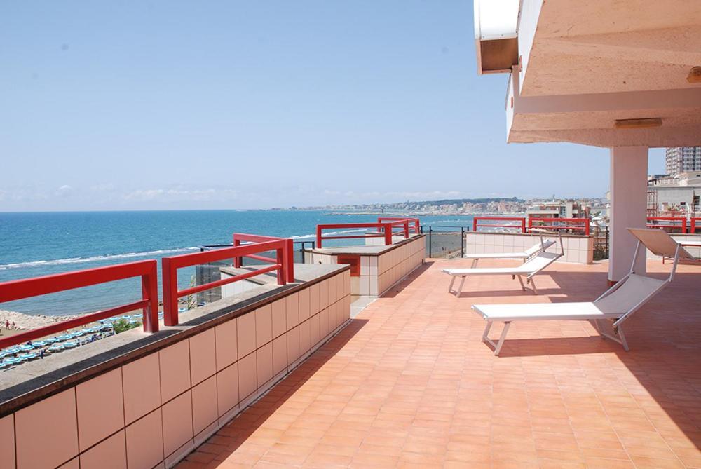 Hotel Neptunus Nettuno Exterior photo